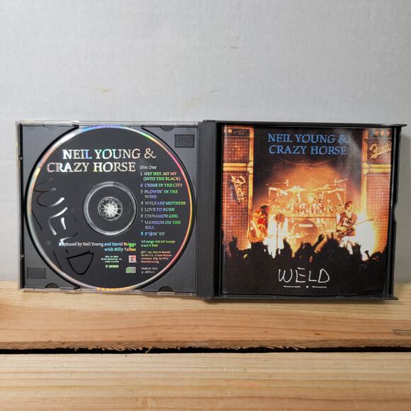 CD Neil Young & Crazy Horse - Weld 2CD Set - Picture 3 of 6
